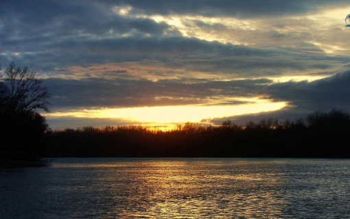 Tisza‑tavi horgászat – Vár az Élményfalu Sarudon